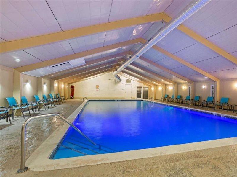 La Quinta By Wyndham Springfield Hotel Екстериор снимка