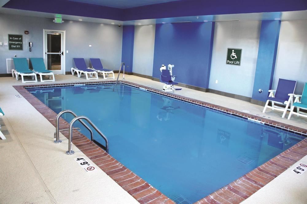 La Quinta By Wyndham Springfield Hotel Екстериор снимка