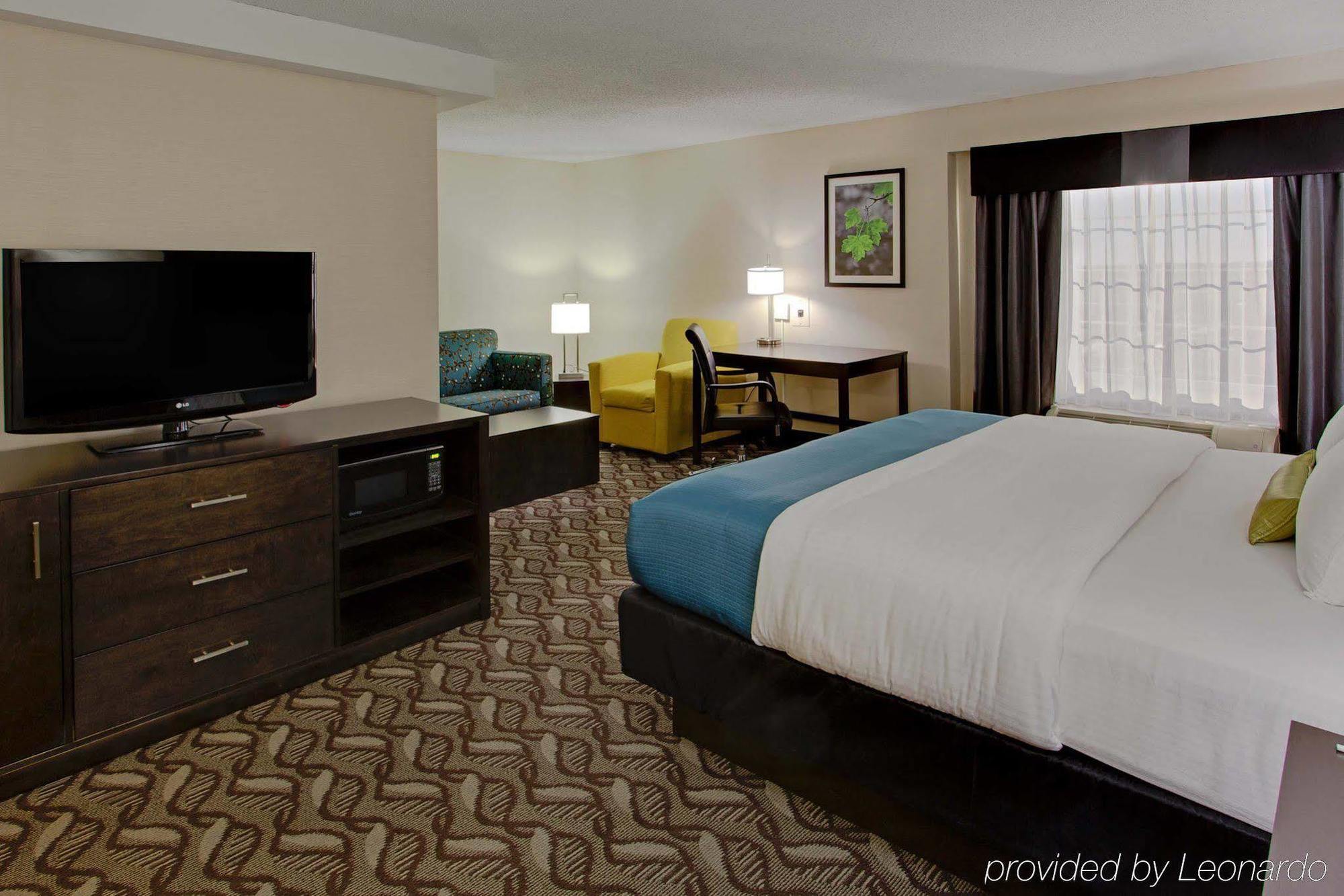 La Quinta By Wyndham Springfield Hotel Екстериор снимка